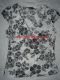 H&M เสือ้ผ้าคอตต้อน ไม่ยืด สีขาวพิมพ์ลายดอกไม้สีดำ ไซส์ 34